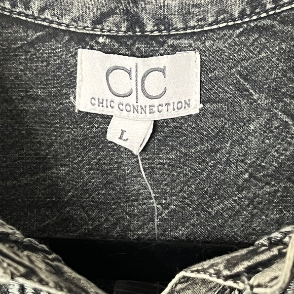 NWT Chic Connection Embroidered Acid wash button up tunic blouse Size L - Picture 5 of 13